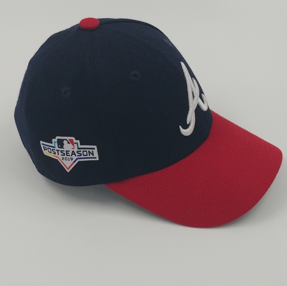 Atlanta Braves New Era Youth Blue, Red Peak 9Forty Hat MLB Cap, POSTSEASON 2019 - Picture 3 of 9